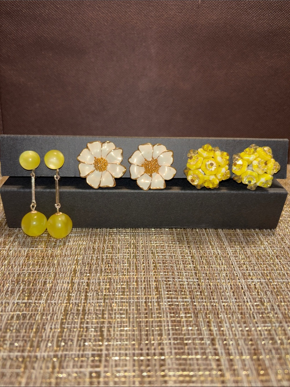 Vintage earring bundle citron yellow